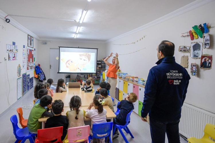 İzmir sağlıkta Türkiye’ye rol model oldu