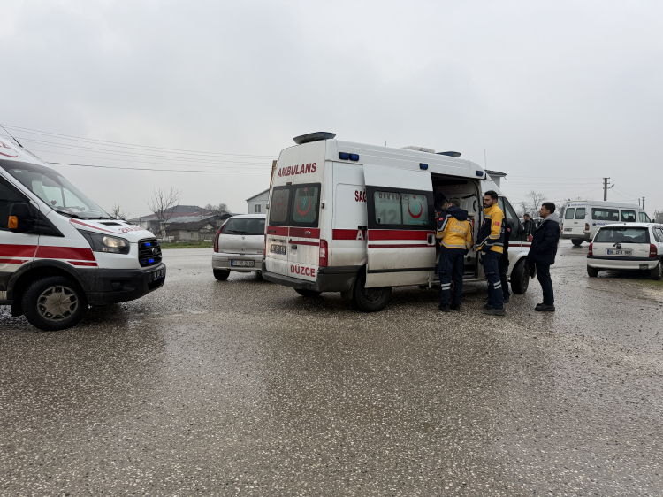 Kuzey Çevre Yolu’nda kamyon ile otomobil çarpıştı