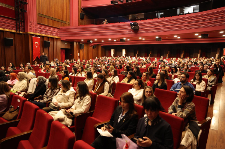 Başkan Bozbey’den gençlere ‘hayal kurun’ tavsiyesi