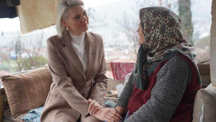 Aşevi Yemekleri Başkanın Eliyle Vatandaşlara Ulaştı