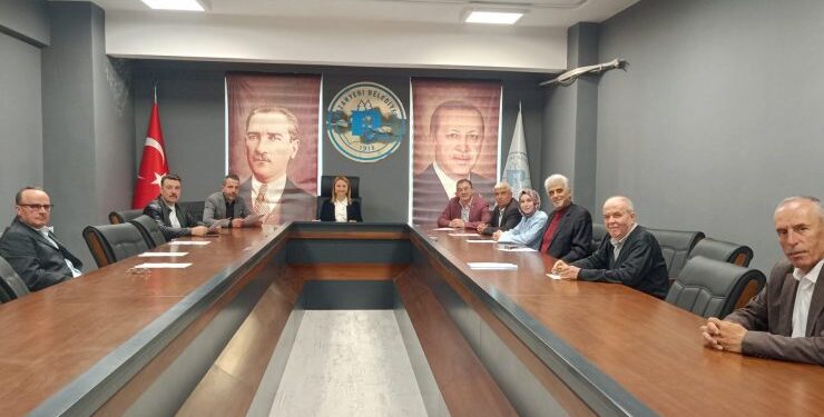 Pazaryeri Belediyesi Meclisi Olağanüstü Toplandı