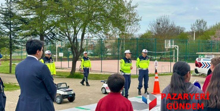 Kaymakam Kara’dan miniklere hayat kurtaran uyarı: “trafik kuralları geleceğinizi korur”