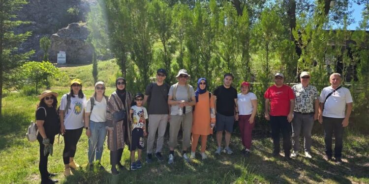 HARMANKAYA KANYONU’NDA DOĞA VE SANAT BULUŞMASI